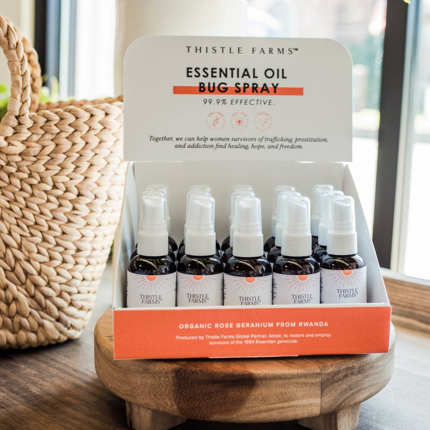 Essential Oil Bug Spray Insect Repellent Display: 20 + Display / 2 oz