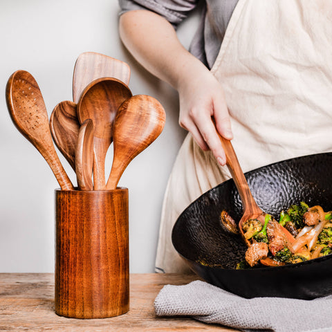 Avocrafts 7 Piece Wooden Kitchen Utensils: Yes Add Holder!