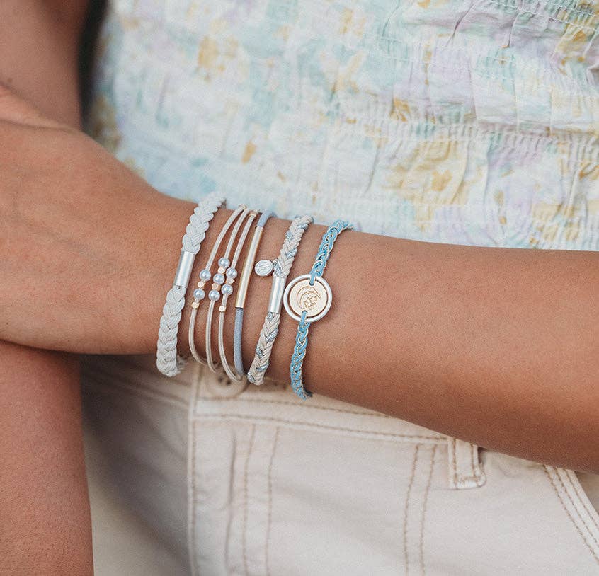 "Wonder" Soft Creams & Blues with Pearls & Gold Hair Tie Bracelets: Large